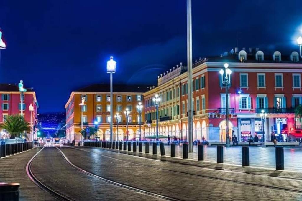 Alloggio in famiglia Chambre D'hôte De Charme Avec Petit Déjeuner Offert Nizza
